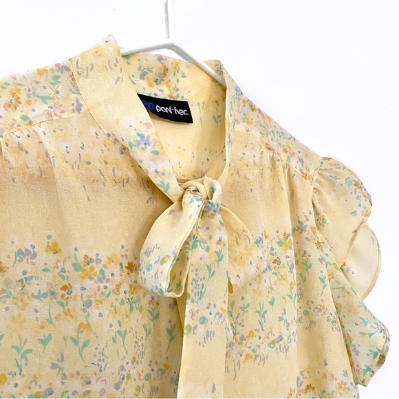 Vintage Floral Blouse - Picture 4 of 6